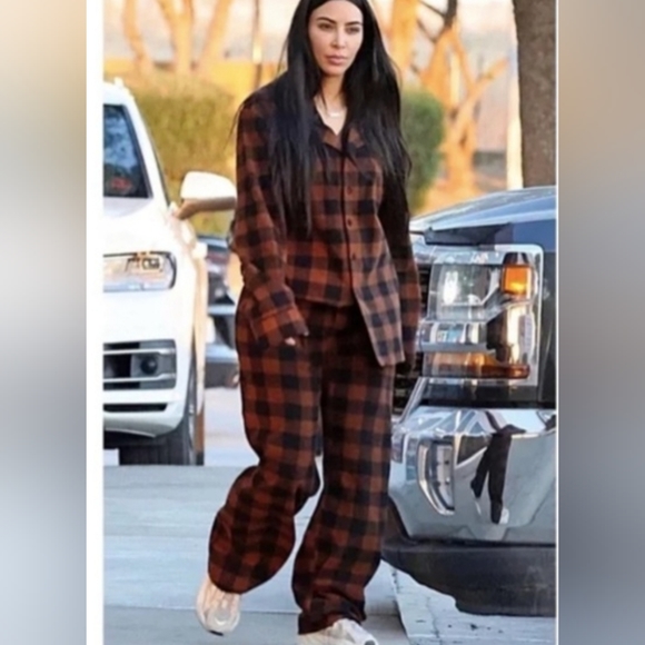 SKIMS Other - Skims XL Jasper Flannel Plaid pajama set new in GIFT BOX (UNISEX)